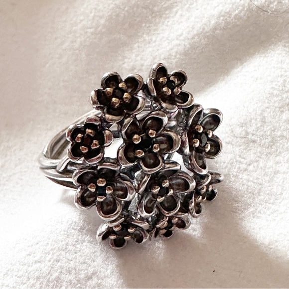 NEW Unworn Pandora Forever Bloom Floral Ring NWT